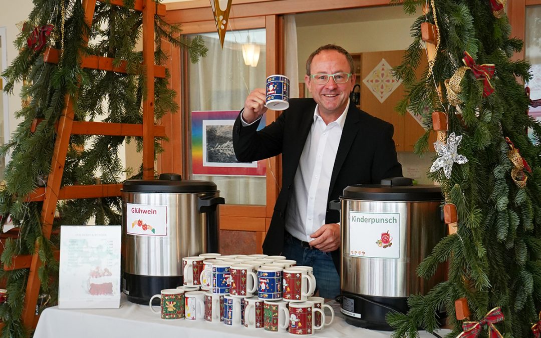 Adventmarkt im FraDomo Vöcklabruck begeistert an drei Tagen: Handwerk, Begegnungen und vorweihnachtliche Stimmung