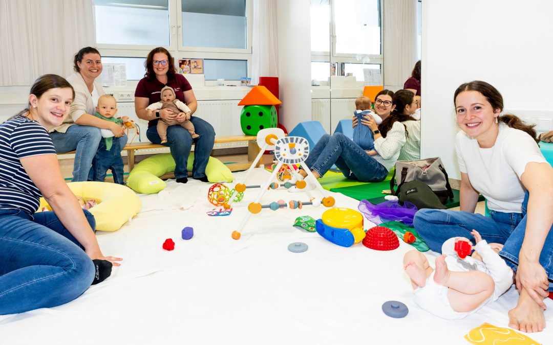 Krankenhaus Braunau: Mama-Babytreff „HerzensZeit“ feiert einjähriges Bestehen