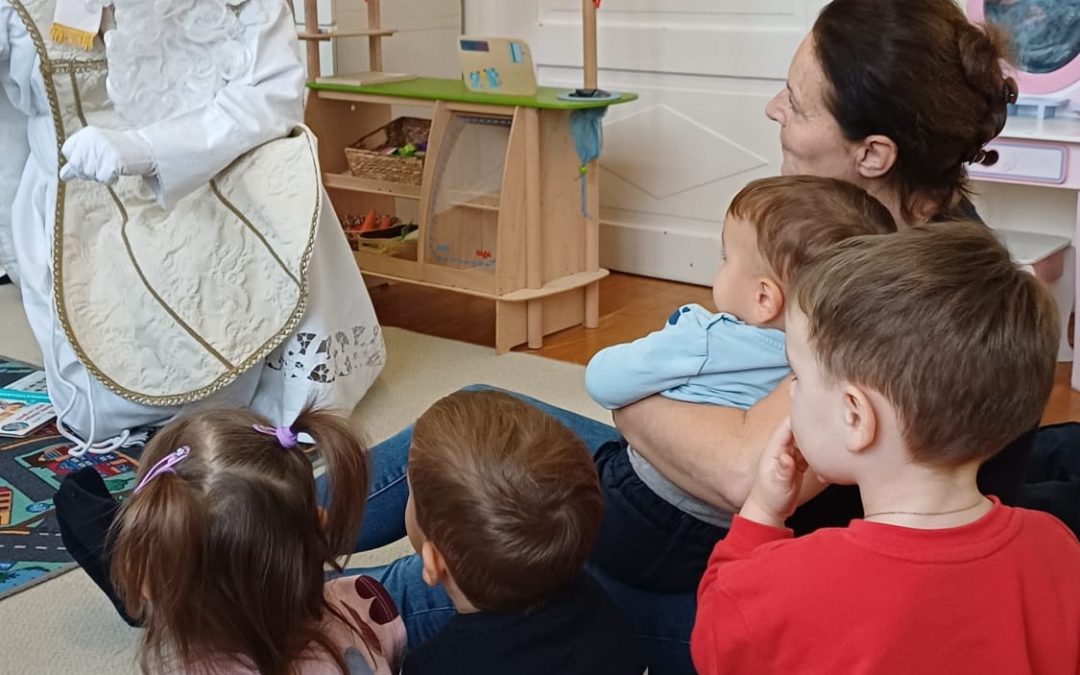 Krankenhaus Braunau: Überraschungsbesuch des Nikolaus