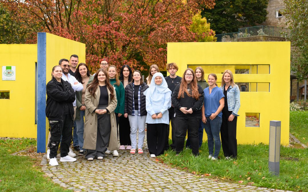 Krankenhaus Braunau: 3. OTA-Jahrgang startete mit 16 Auszubildenden
