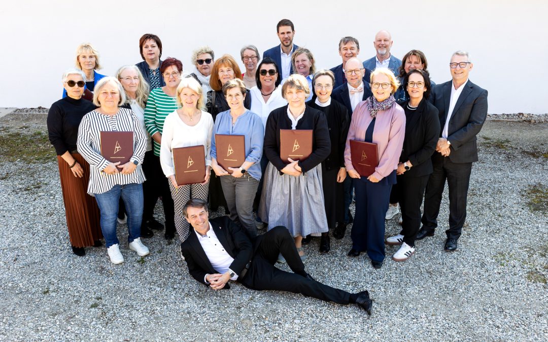 Krankenhaus Braunau verabschiedete und ehrte verdiente Mitarbeiterinnen und Mitarbeiter