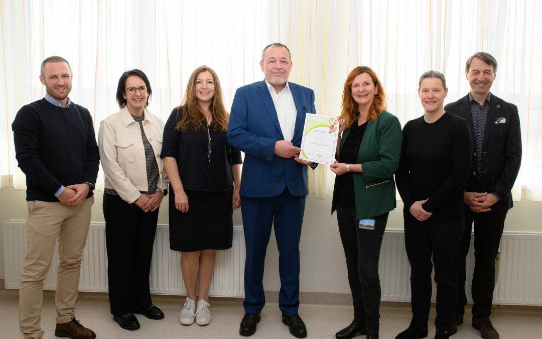 Gütesiegel „Selbsthilfefreundliches Krankenhaus“ an Braunauer Spital verliehen