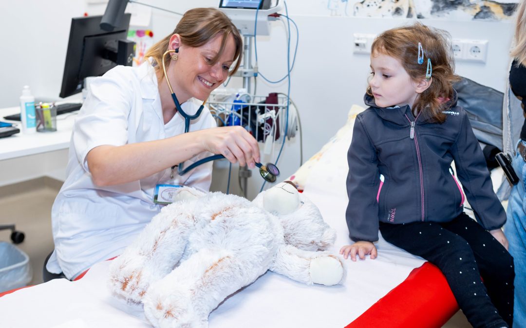 Krankenhaus Braunau: Kuscheltiere als Patienten – großer Andrang in der Teddybärenklinik