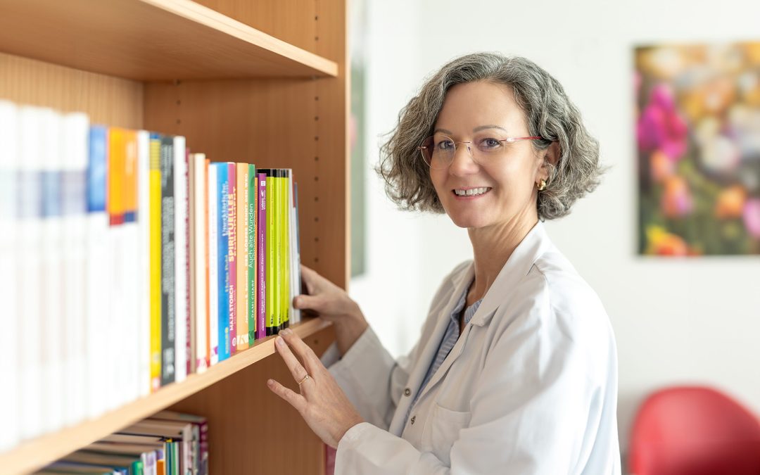 Psychosomatik setzt bei Beschwerden ohne klare Diagnose an bei chronischen Schmerzen und Erschöpfung