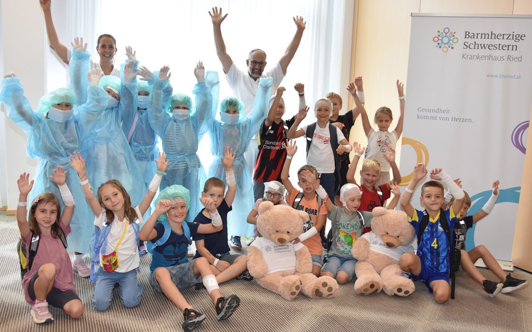 Erfolgreiches zweites Jahr für „Abenteuer Krankenhaus“ – 320 Volksschulkinder entdeckten spielerisch den Krankenhausalltag